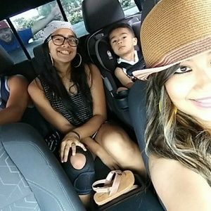 Meet your Posher, Olivia